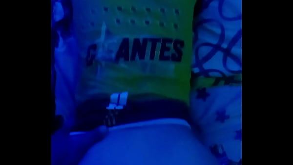 Hermosa Barcelonista me da el culo luego de perder la apuesta