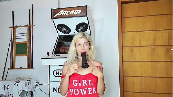 Gamer girl powet ass to mouth