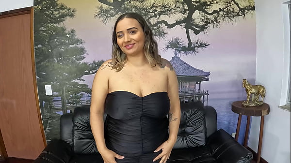 Gordinha mete o braço em dotado após anal intenso – Marcela Ferraz