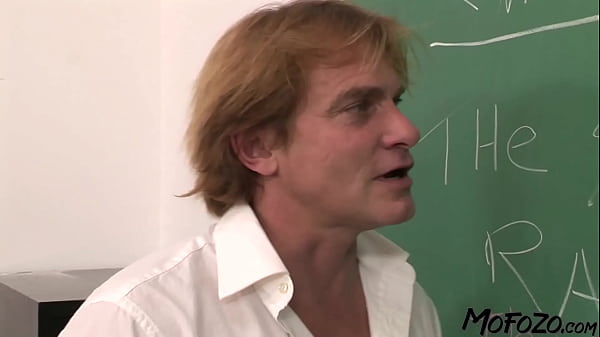 MOFOZO.com – Blonde Amateur Gets A Huge Facial In Her Classroom